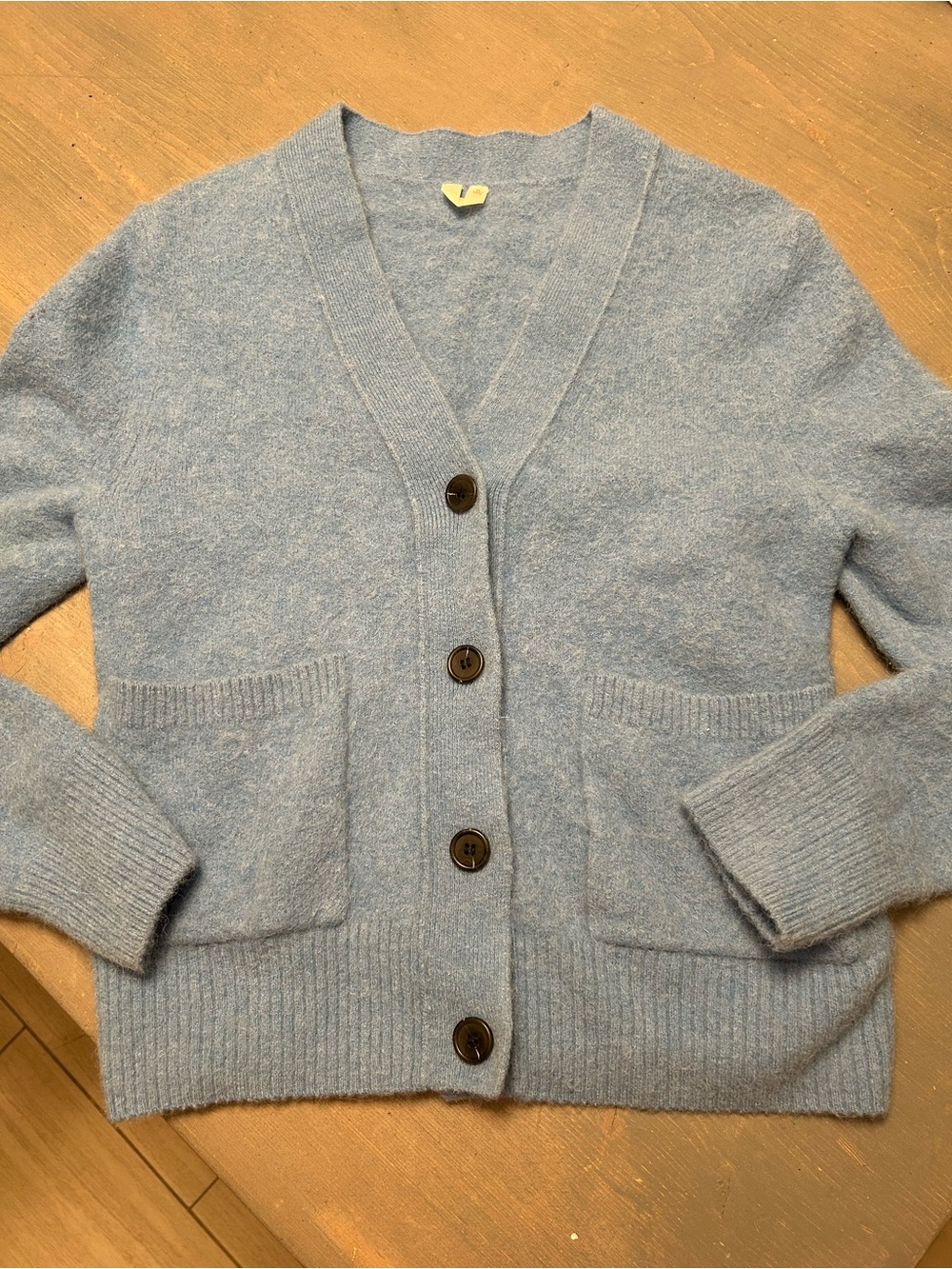 Stunning Arket alpaca blend cardigan 
Nice condition